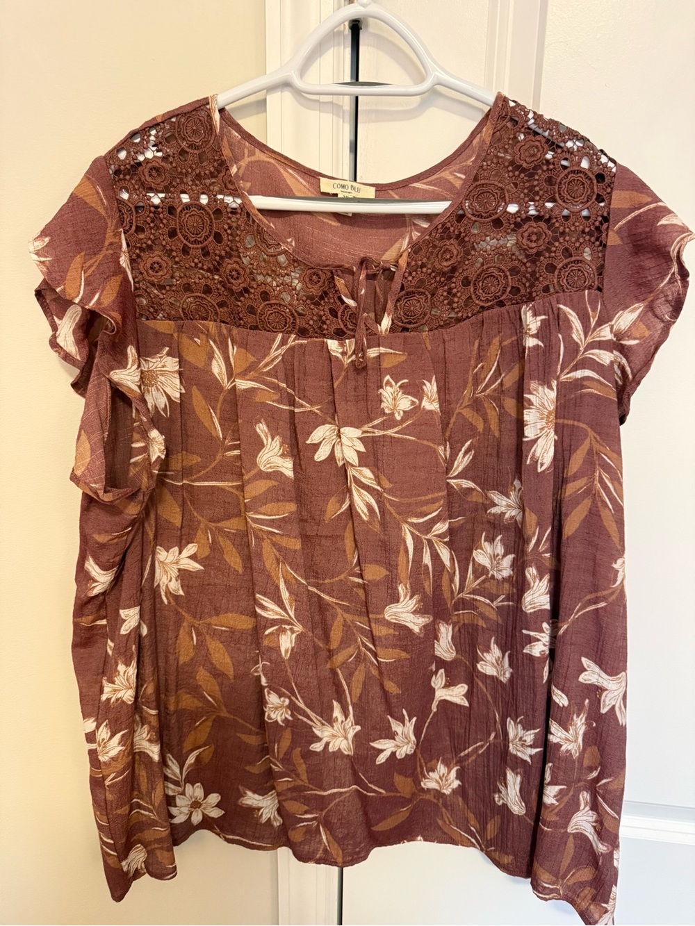 Women’s Floral Lace Yoke Top - Brown
